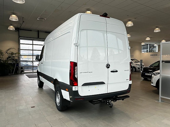 Mercedes-Benz Sprinter 208 4 of 20