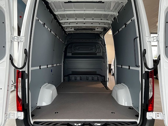 Mercedes-Benz Sprinter 208 5 of 20