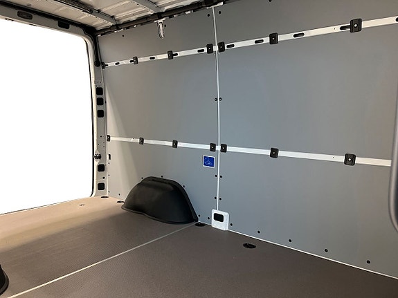Mercedes-Benz eSprinter 414 17 of 21