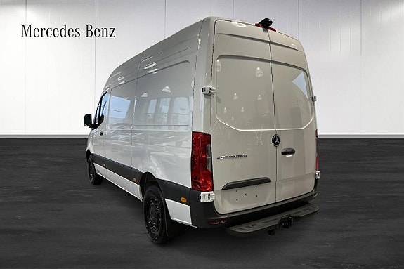 Mercedes-Benz eSprinter 414 2 of 21