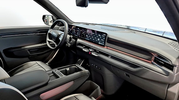 Kia EV9 11 of 12