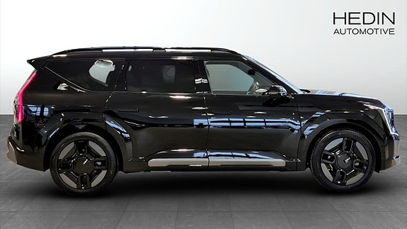 Kia EV9 4 of 12