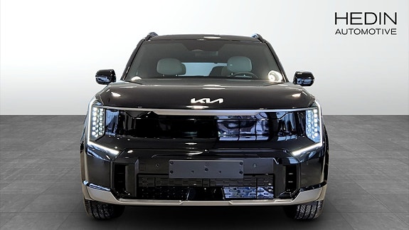 Kia EV9 2 of 12