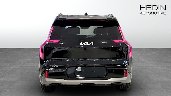 Kia EV9 5 of 12