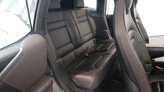 BMW i3 10 of 27