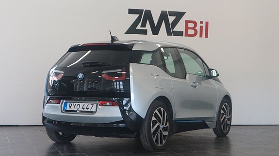 BMW i3 4 of 5