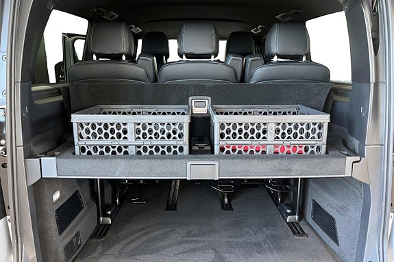 Mercedes-Benz V300 d 20 of 23