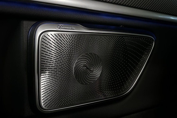 Mercedes-Benz V300 d 15 of 23