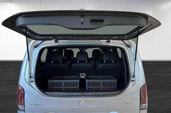 Mercedes-Benz V300 d 19 of 23