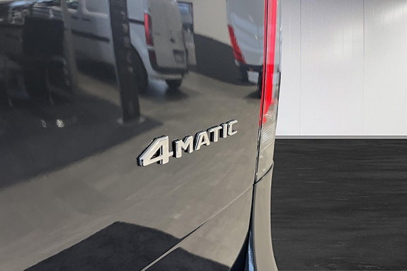 Mercedes-Benz V300 d 19 of 22