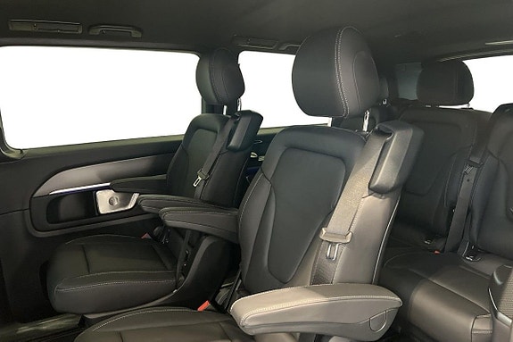 Mercedes-Benz V300 d 10 of 22