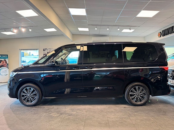 Volkswagen Multivan 23 of 27