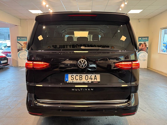 Volkswagen Multivan 26 of 27