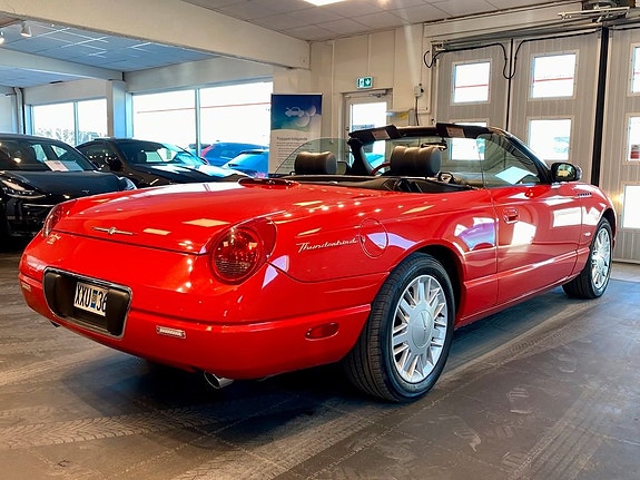 Ford Thunderbird 4 of 26
