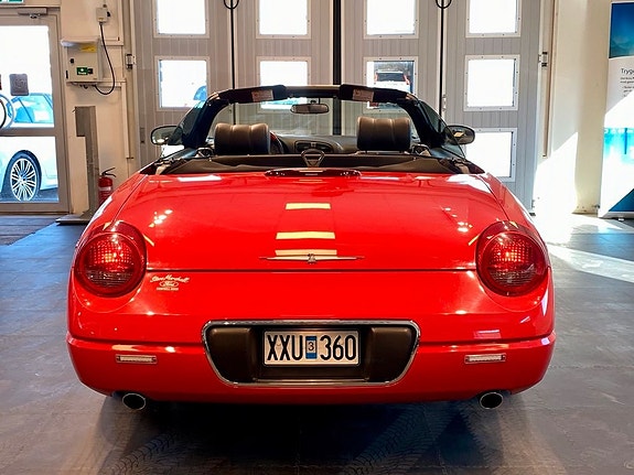 Ford Thunderbird 25 of 26