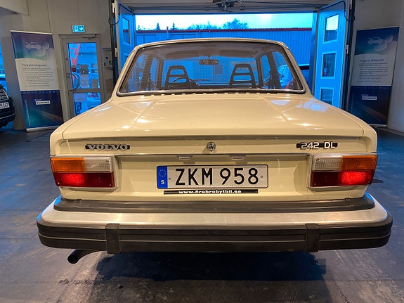 Volvo 242 20 of 21