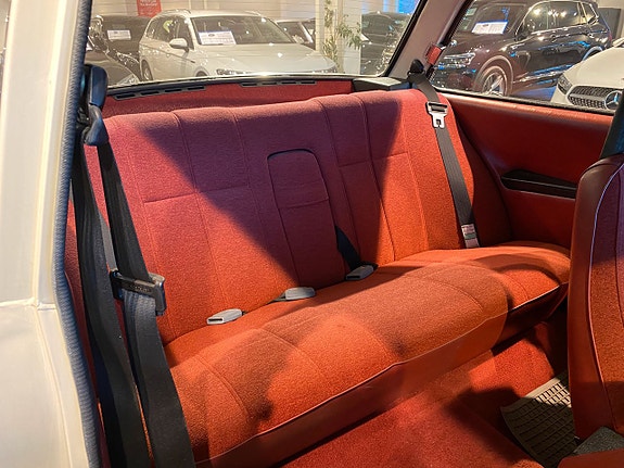 Volvo 242 15 of 21