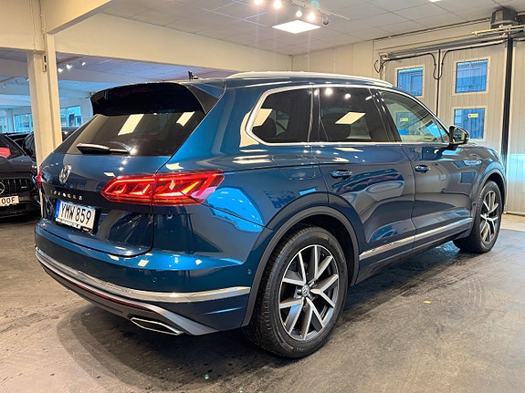 Volkswagen Touareg 4 of 5
