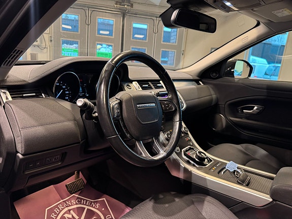 Land Rover Range Rover Evoque 7 of 27