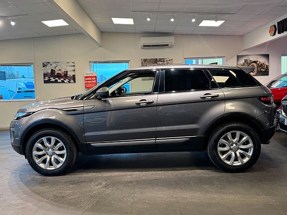 Land Rover Range Rover Evoque 23 of 27