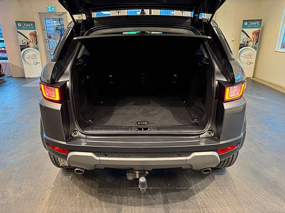 Land Rover Range Rover Evoque 24 of 27