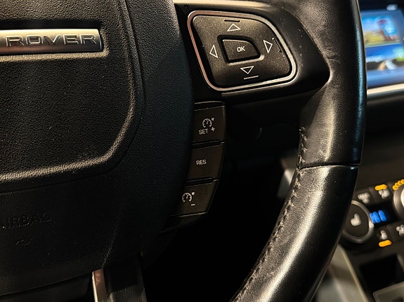 Land Rover Range Rover Evoque 13 of 27