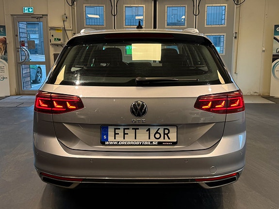 Volkswagen Passat 24 of 25