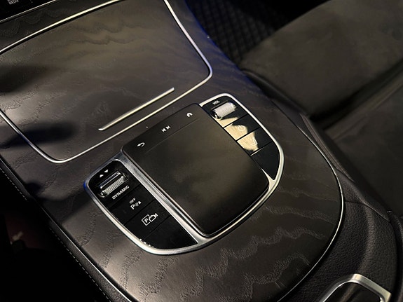 Mercedes-Benz E300 17 of 27