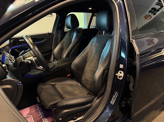Mercedes-Benz E300 10 of 27