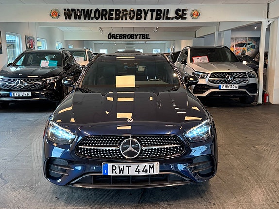 Mercedes-Benz E300 27 of 27