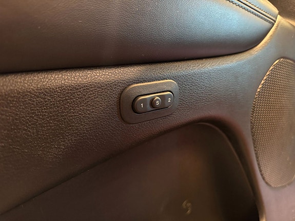 Jeep Grand Cherokee 18 of 27