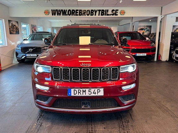 Jeep Grand Cherokee 27 of 27