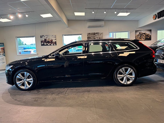 Volvo V90 23 of 27