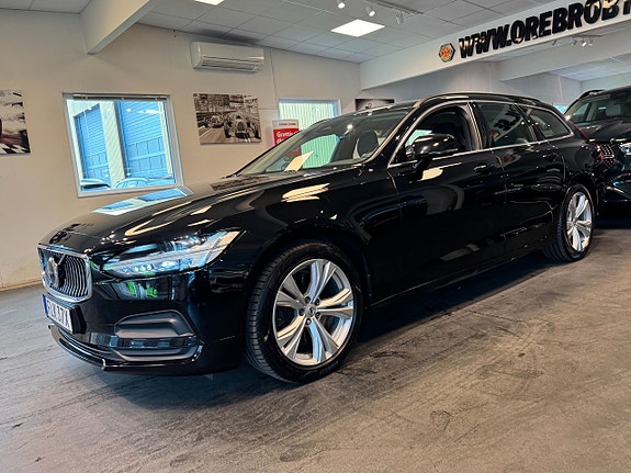 Volvo V90 2 of 27