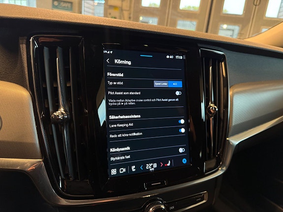 Volvo V90 15 of 27