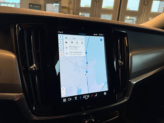 Volvo V90 13 of 27
