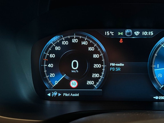 Volvo V60 Cross Country 12 of 27