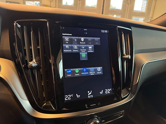 Volvo V60 Cross Country 13 of 27