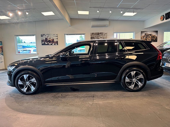 Volvo V60 Cross Country 23 of 27