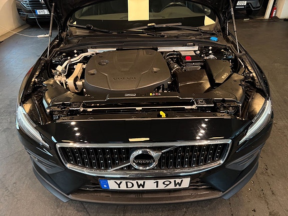 Volvo V60 Cross Country 25 of 27