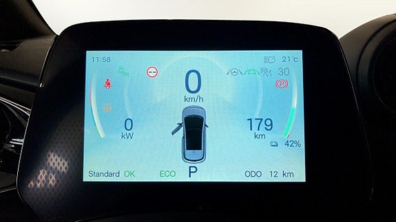 BYD Dolphin 11 of 12