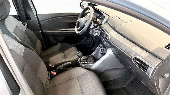 Dacia Sandero 6 of 10