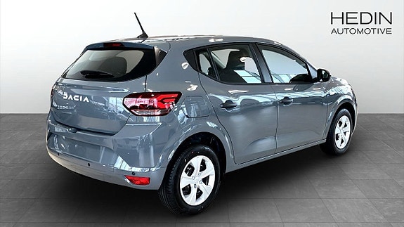 Dacia Sandero 2 of 5