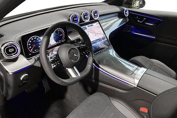 Mercedes-Benz GLC300 e 5 of 5