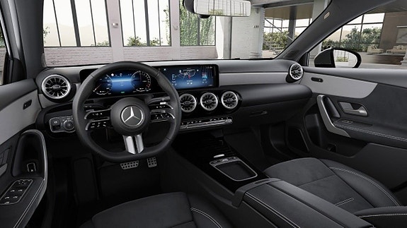 Mercedes-Benz A250 e 3 of 4