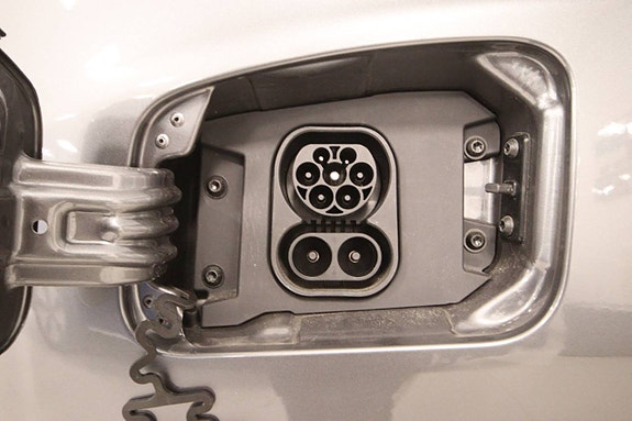 Maxus eT90 8 of 16