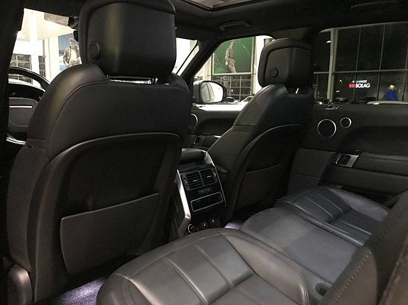 Land Rover Range Rover Sport 18 of 18