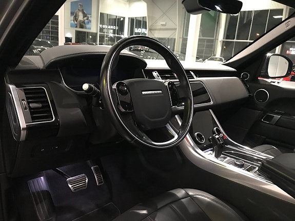 Land Rover Range Rover Sport 11 of 18
