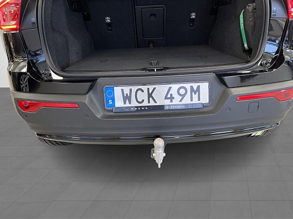 Volvo EX40 13 of 13