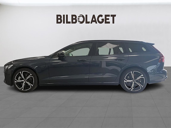 Volvo V60 2 of 15